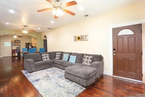 511 Devine Street San Antonio TX 78210