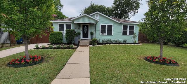 305 W Mariposa Drive San Antonio TX 78212