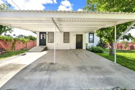 914 Gentilz Street Castroville TX 78009