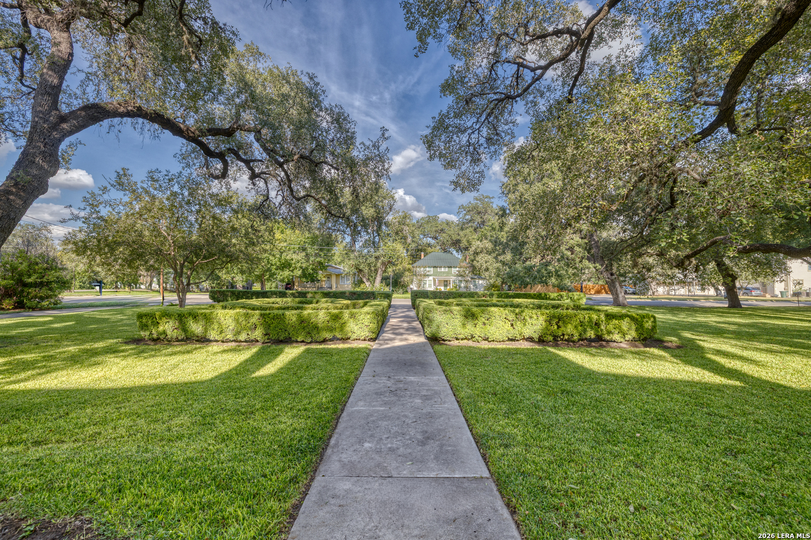 423 N Park Street Uvalde TX 78801