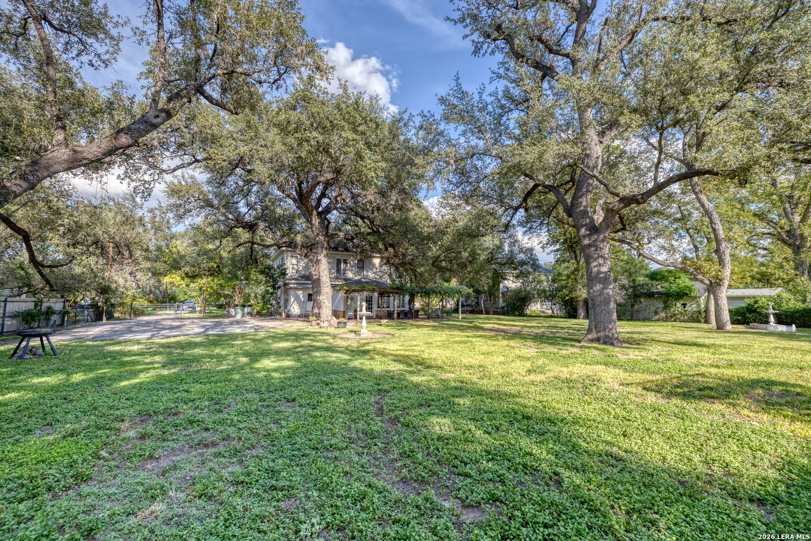 423 N Park Street Uvalde TX 78801