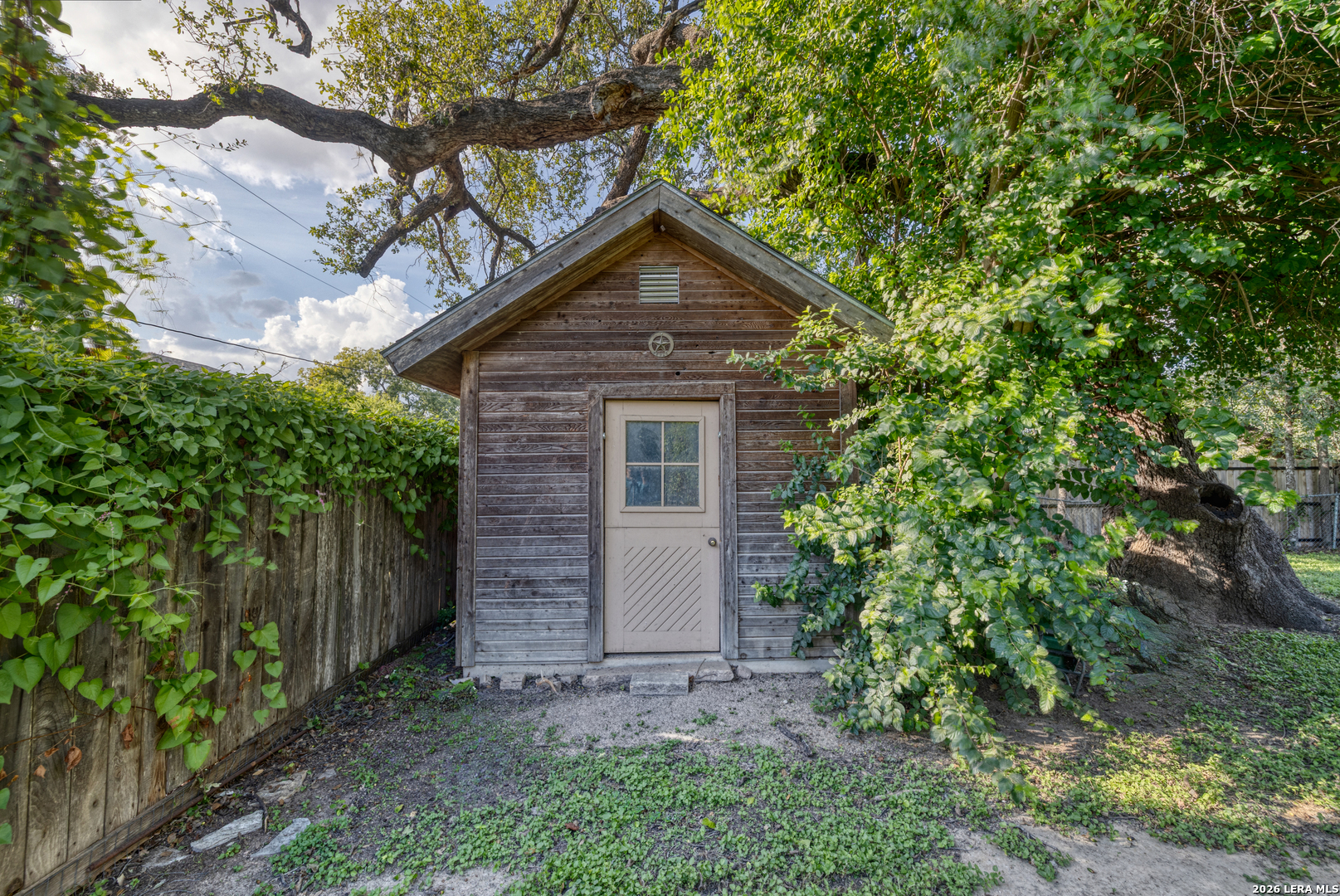 423 N Park Street Uvalde TX 78801