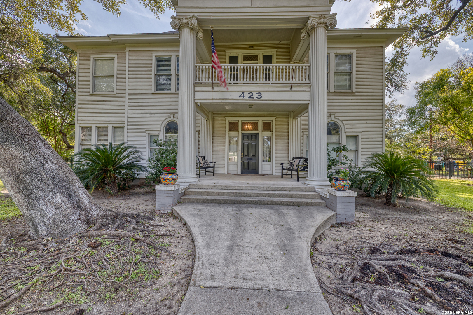 423 N Park Street Uvalde TX 78801