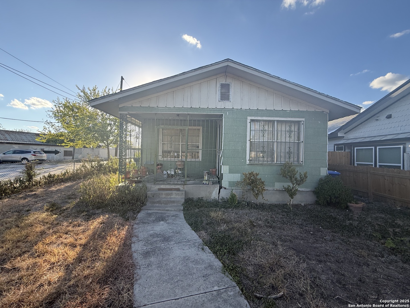 221 Somerset San Antonio TX 78211