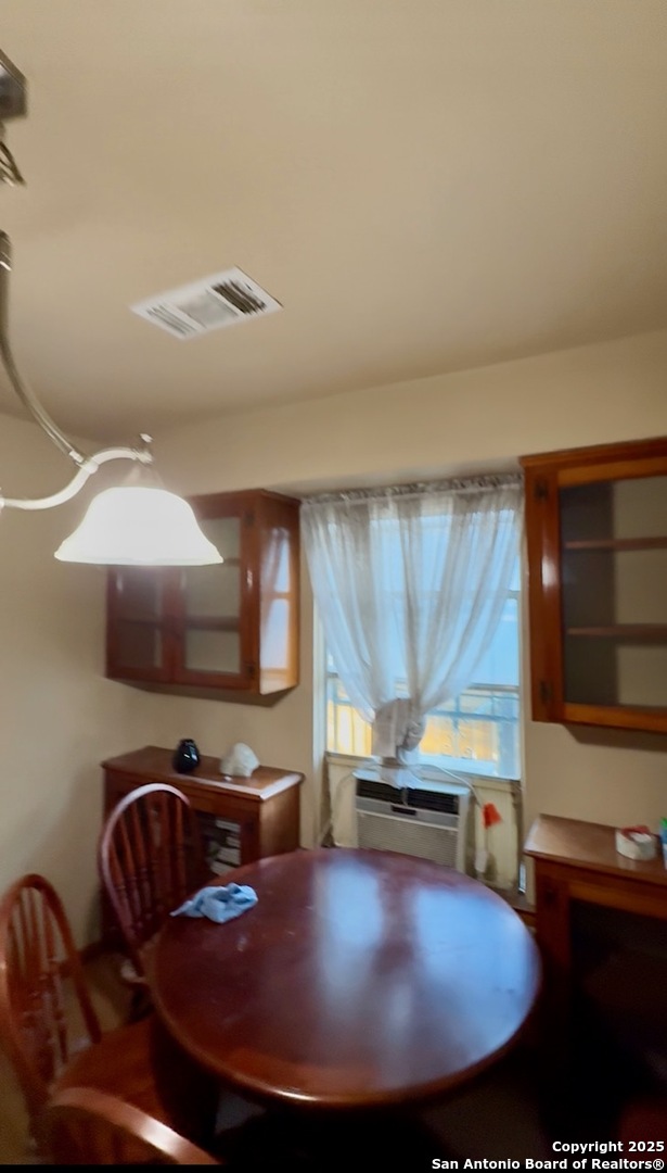 221 Somerset San Antonio TX 78211