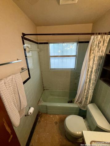 221 Somerset San Antonio TX 78211