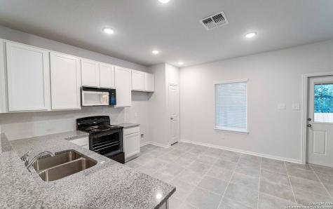 305 Jean Street Seguin TX 78155