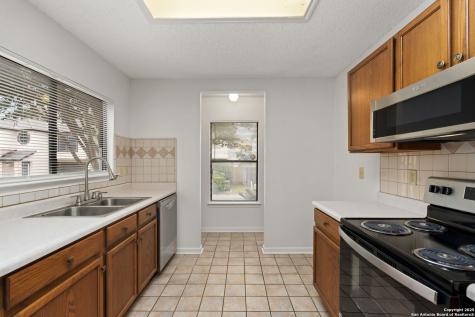 5007 Kenton Trace San Antonio TX 78240