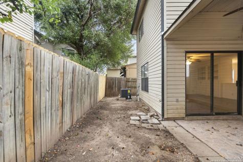 5007 Kenton Trace San Antonio TX 78240