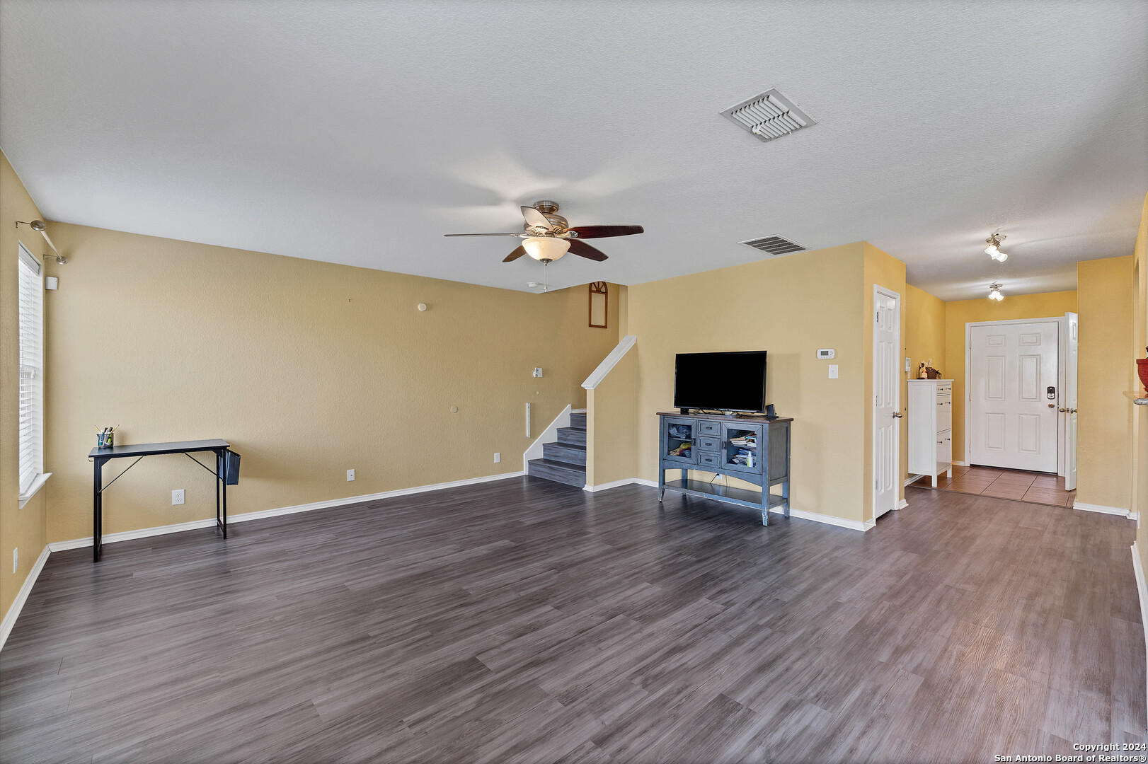 2311 Salmon Creek Converse TX 78109