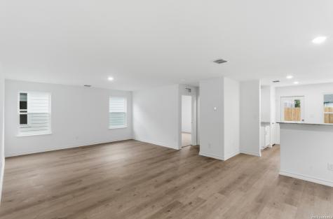 10027 Monte Carmel Place Converse TX 78109