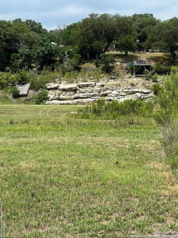 168 Water Street Pipe Creek TX 78063