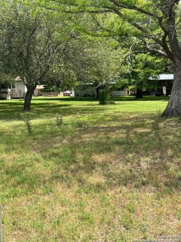 168 Water Street Pipe Creek TX 78063