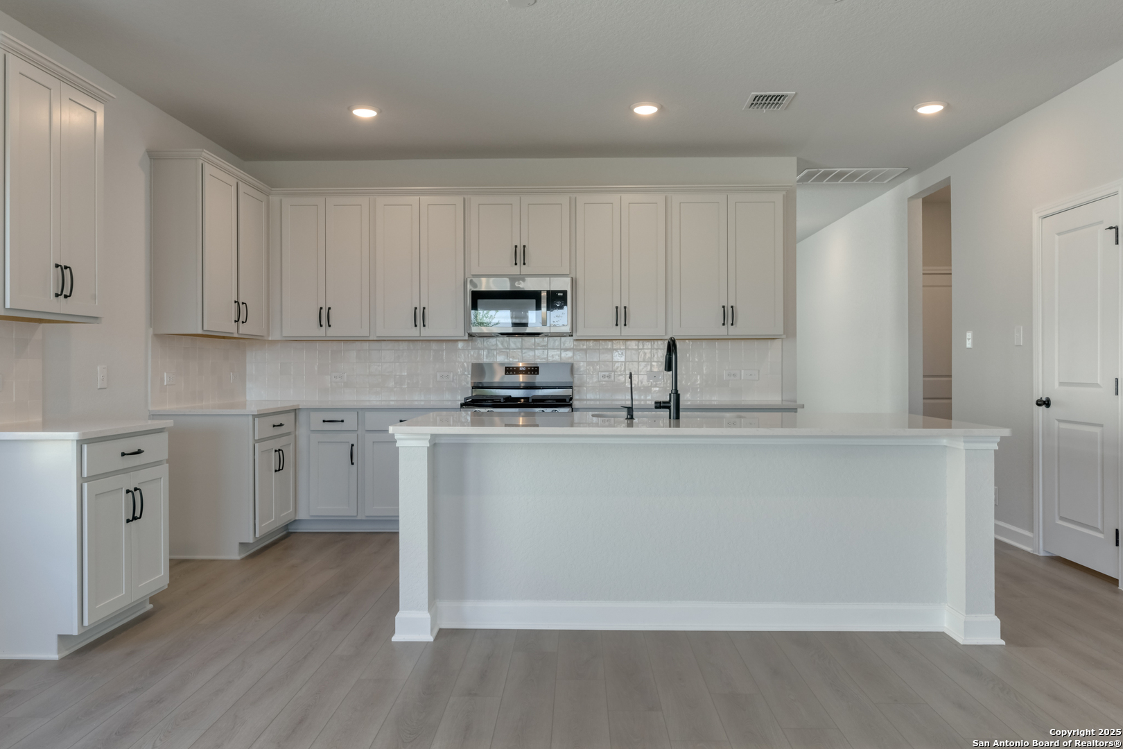 137 Beveridge Seguin TX 78155