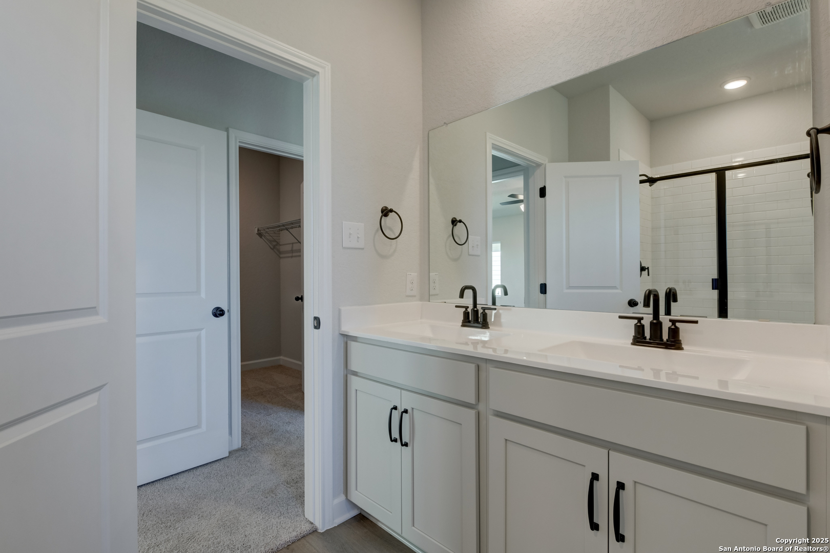 137 Beveridge Seguin TX 78155