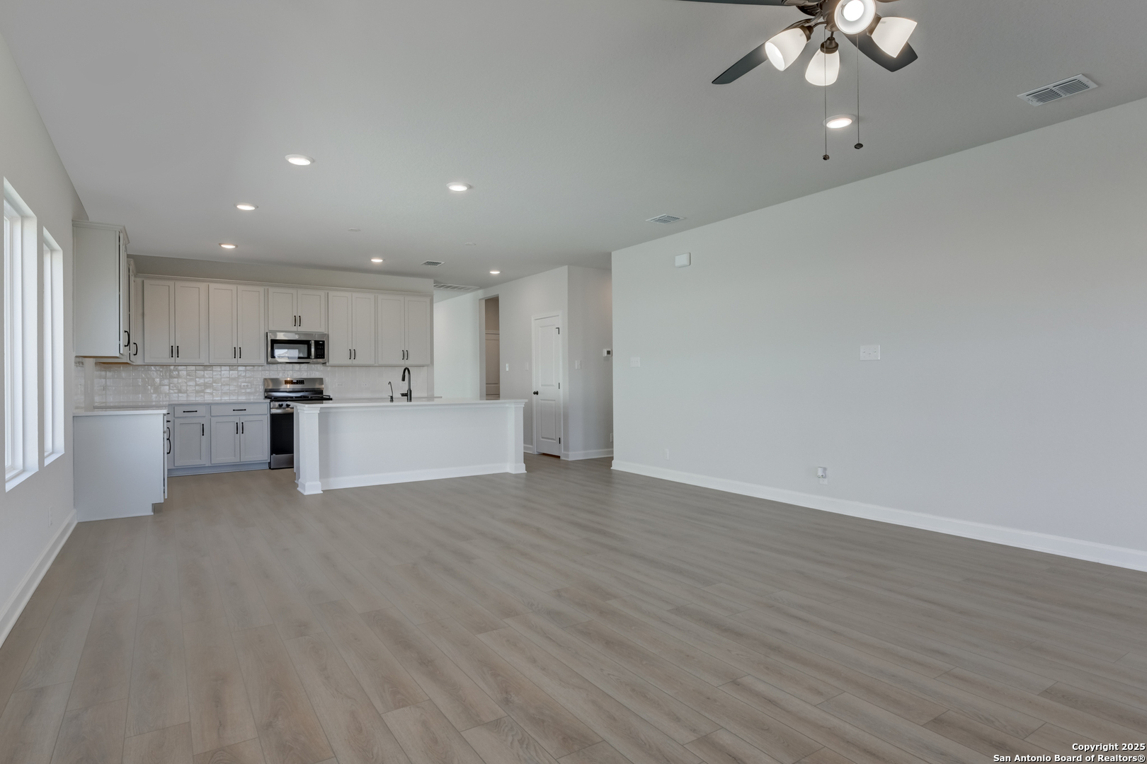 137 Beveridge Seguin TX 78155