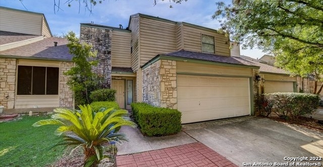 8416 Echo Creek Lane San Antonio TX 78240