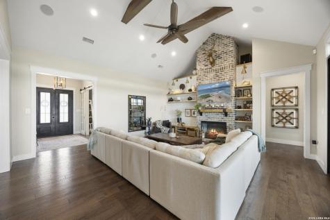 359 Ash Juniper New Braunfels TX 78132