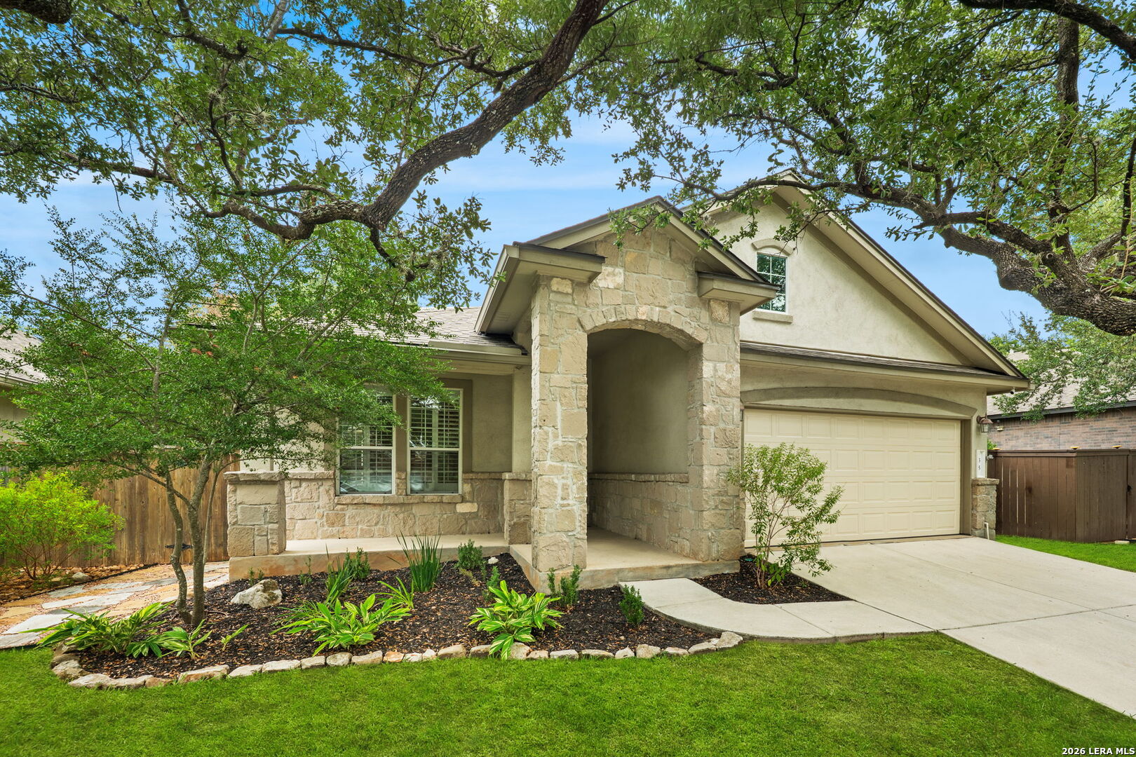 35 Amber Forest Hollywood Park TX 78232