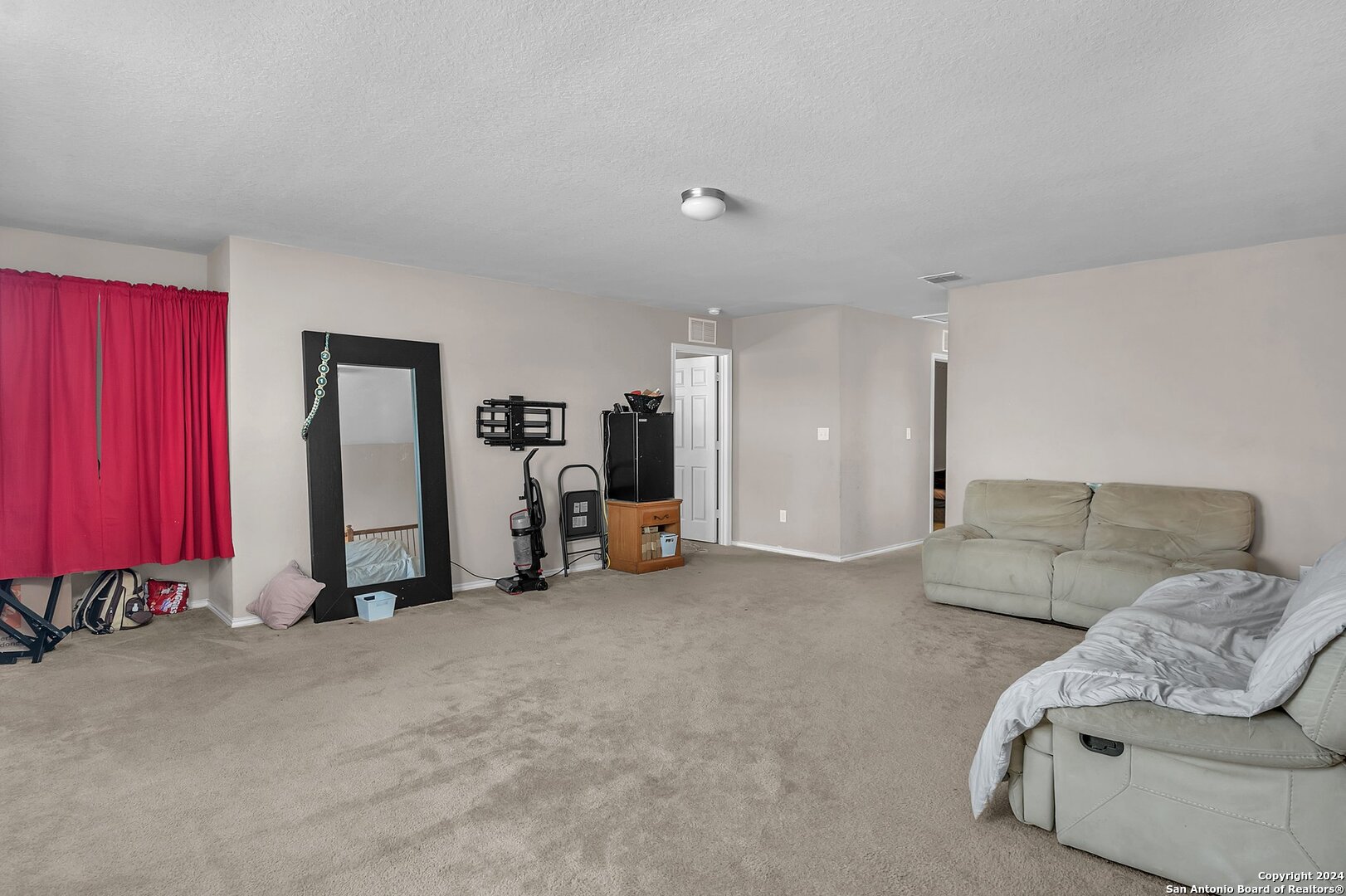 150 Hidden Knoll Selma TX 78154