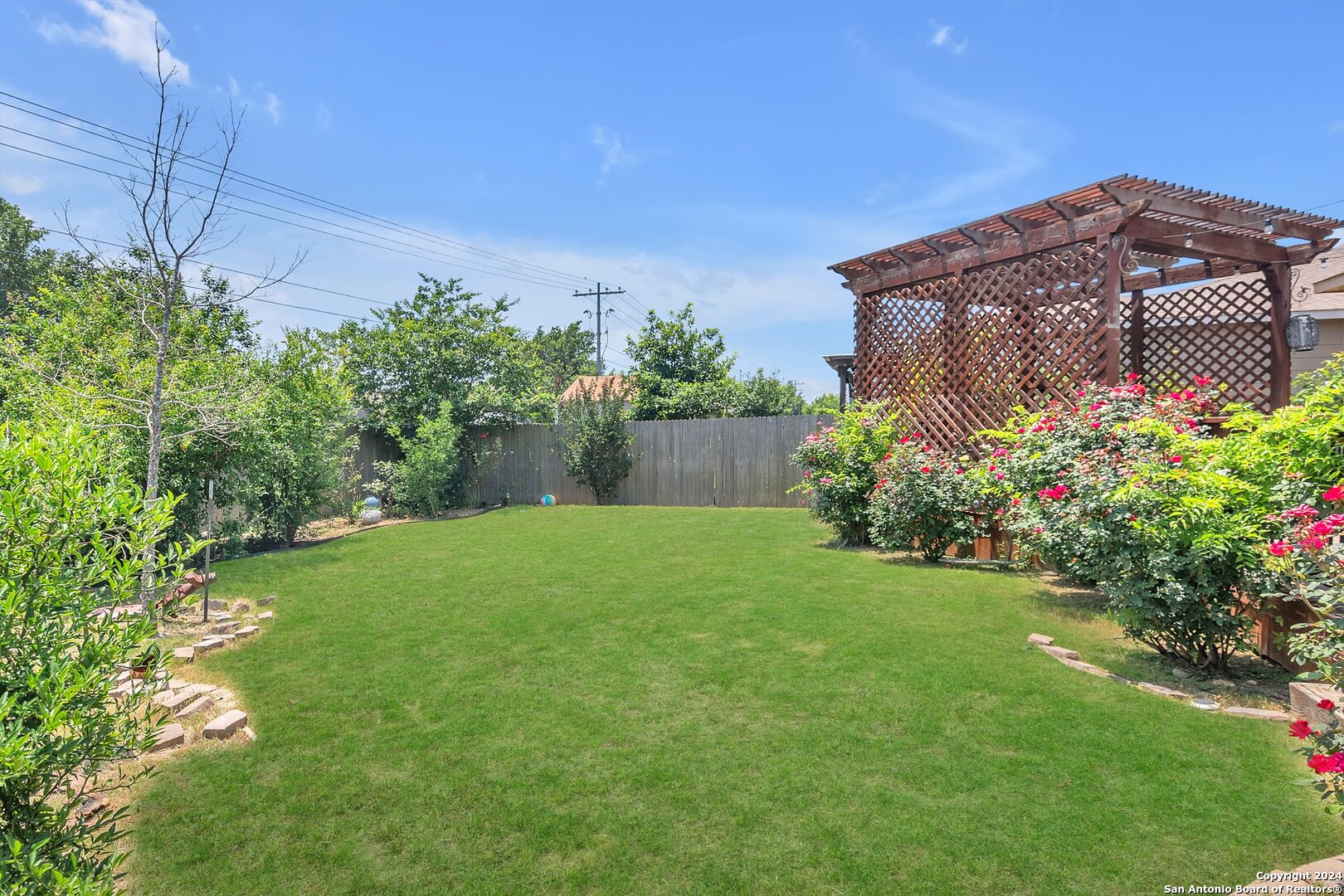 150 Hidden Knoll Selma TX 78154