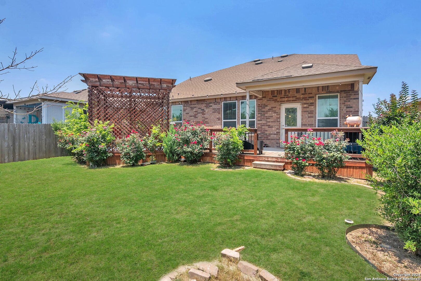 150 Hidden Knoll Selma TX 78154