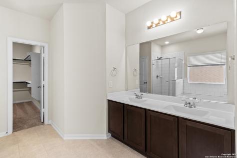8904 Portobello Way Converse TX 78109