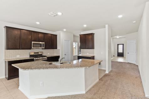 8904 Portobello Way Converse TX 78109