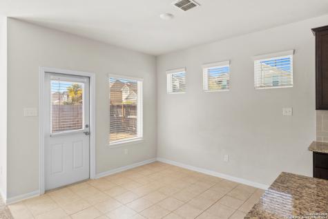 8904 Portobello Way Converse TX 78109