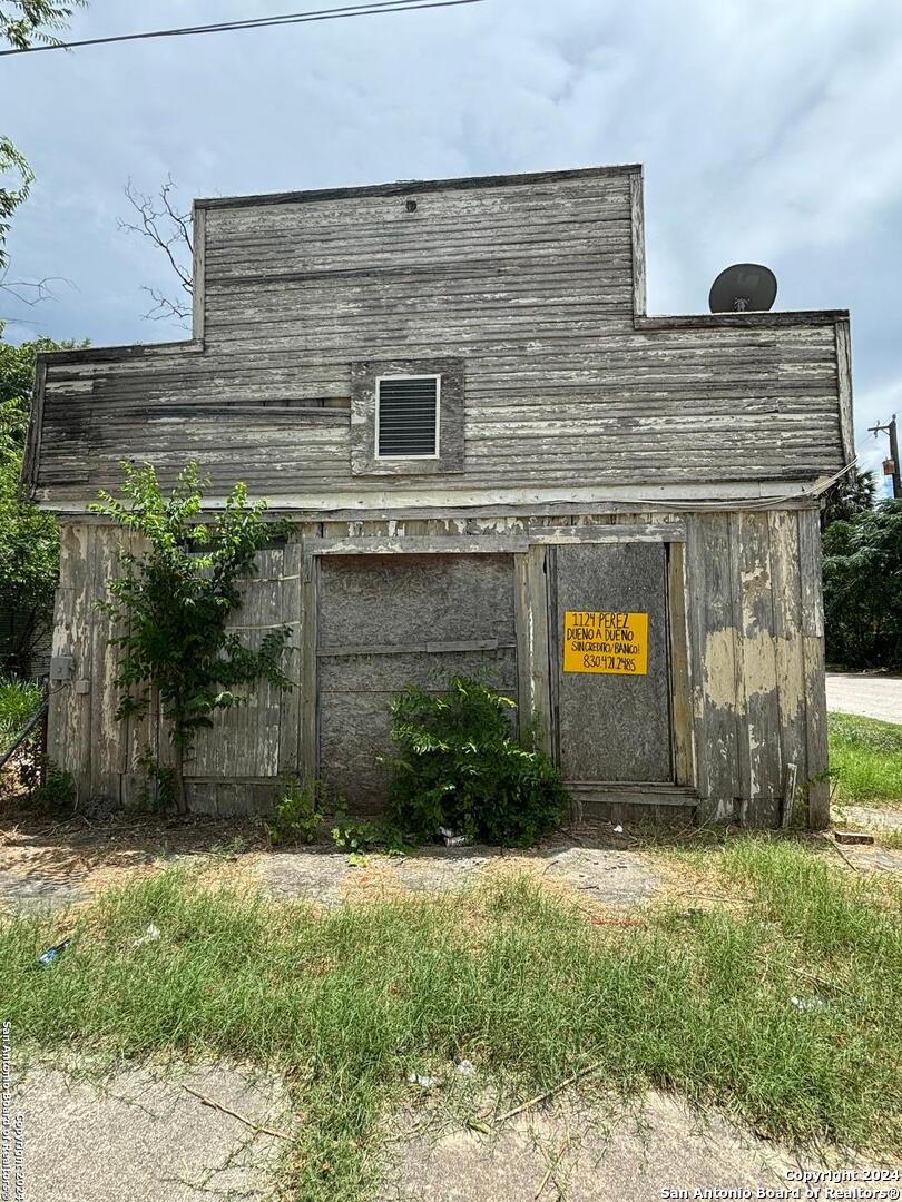 1124 Perez Street San Antonio TX 78207