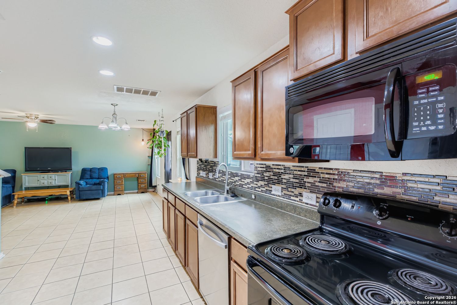 2331 Rosillos Peak San Antonio TX 78245