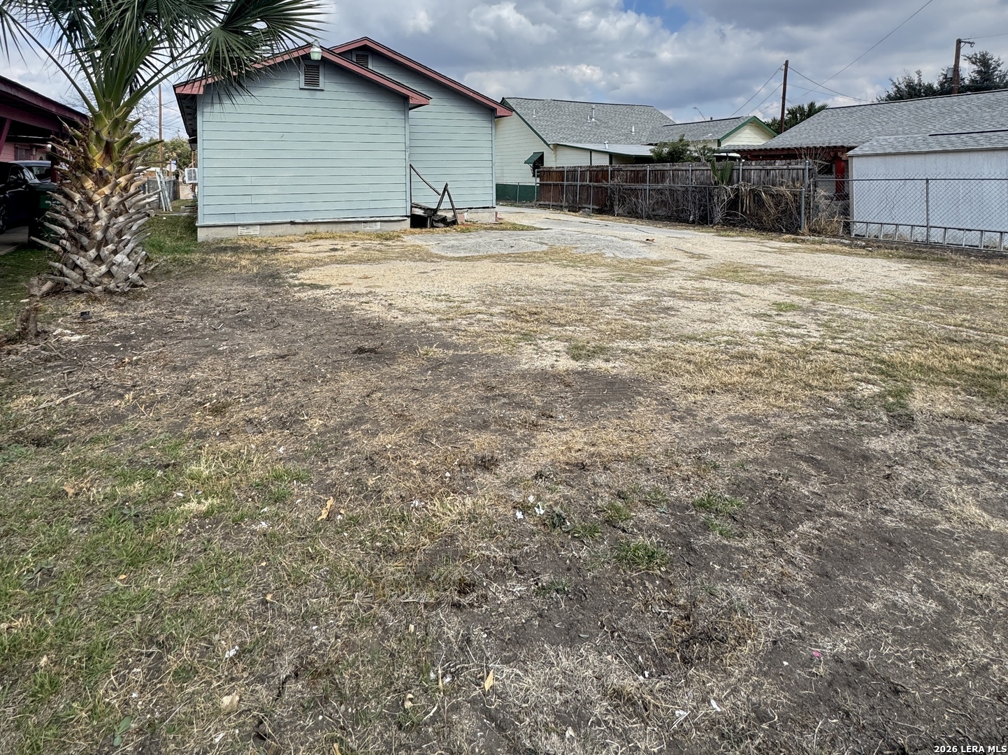 2906 W Poplar Street San Antonio TX 78207