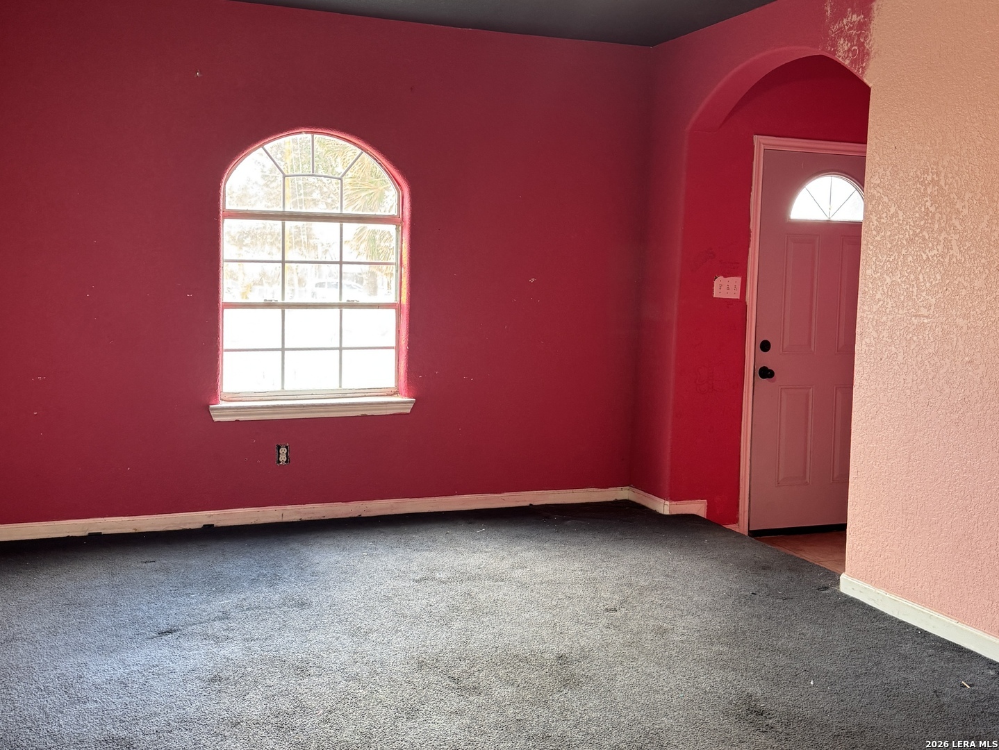 2906 W Poplar Street San Antonio TX 78207