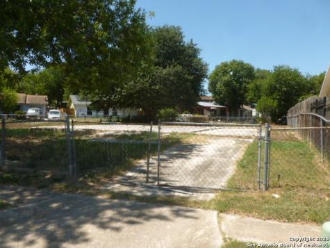 855 S Brownleaf San Antonio TX 78227