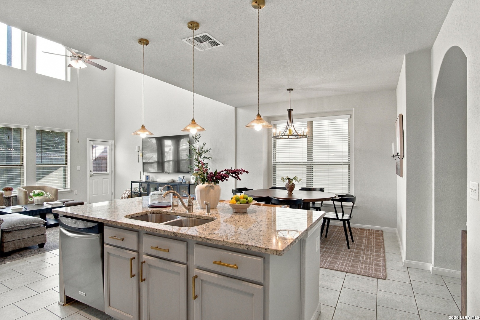 6710 Hibiscus Falls San Antonio TX 78218