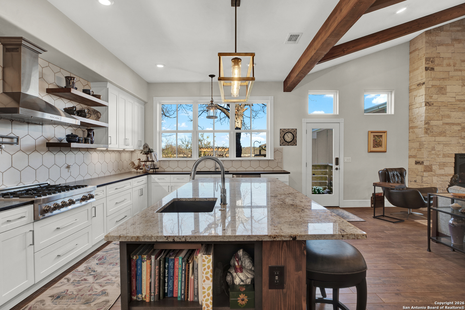 308 Oakhaven Lane Fredericksburg TX 78624