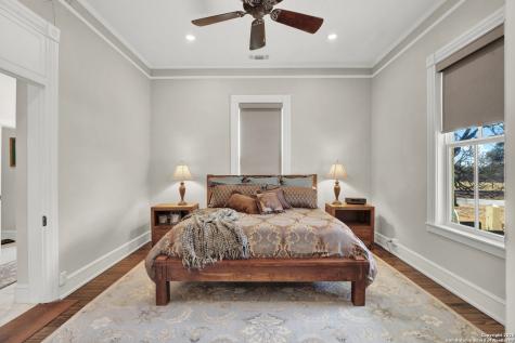 308 Oakhaven Lane Fredericksburg TX 78624