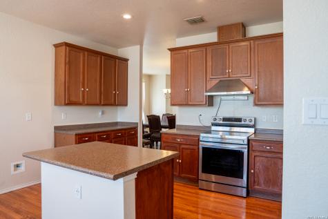 6721 Spearwood Live Oak TX 78233