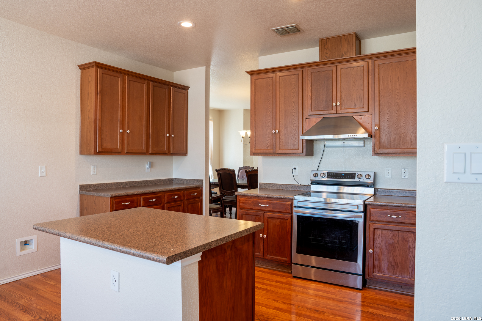 6721 Spearwood Live Oak TX 78233
