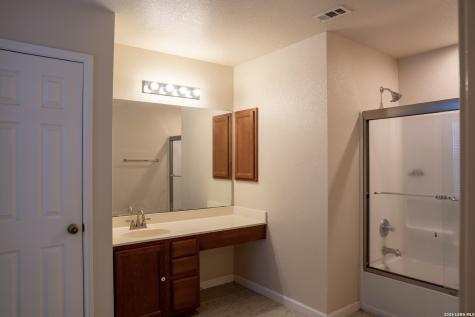 6721 Spearwood Live Oak TX 78233