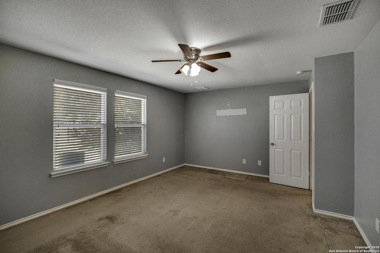 1411 Hummingbird San Antonio TX 78245