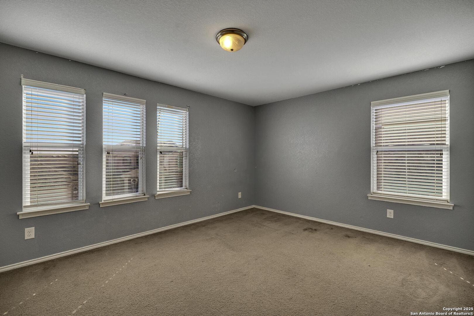 1411 Hummingbird San Antonio TX 78245