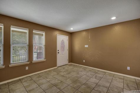 1411 Hummingbird San Antonio TX 78245