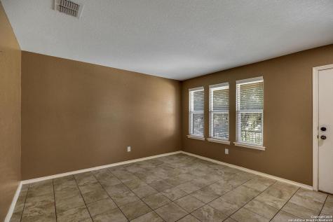 1411 Hummingbird San Antonio TX 78245
