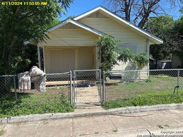 507 Blue Bonnet Street San Antonio TX 78202