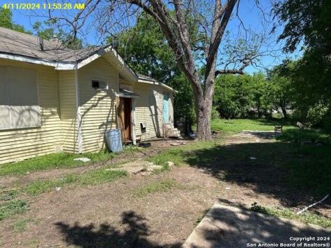 507 Blue Bonnet Street San Antonio TX 78202