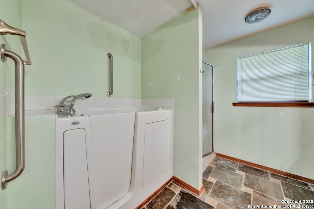 16 Westwood Wimberley TX 78676