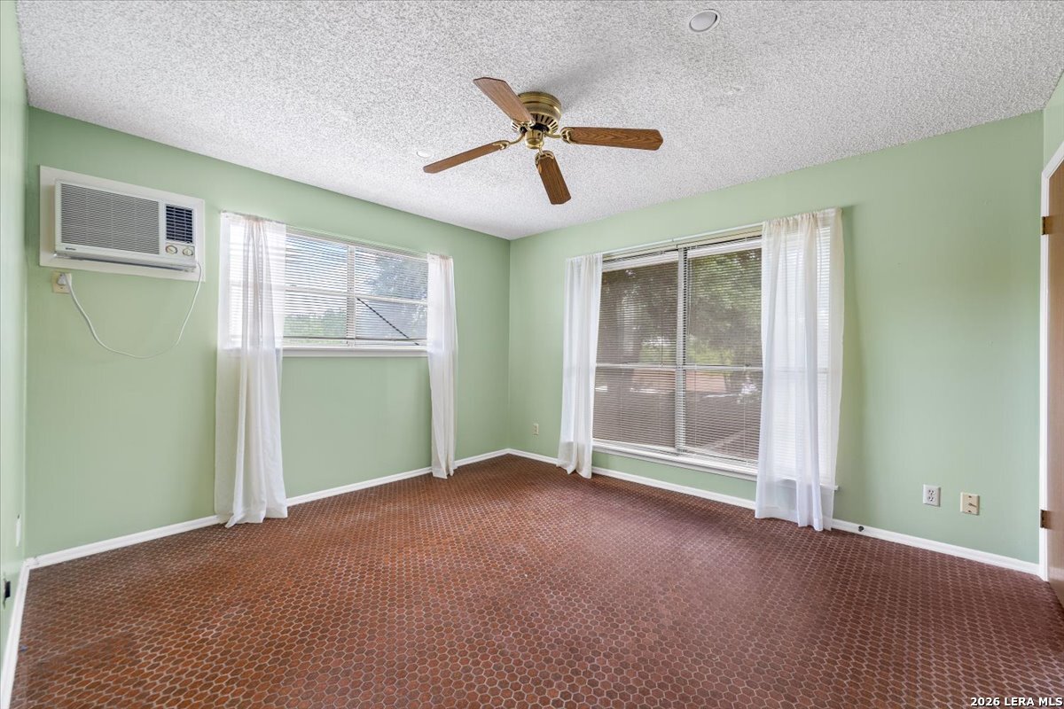 1722 Timber Oak Street San Antonio TX 78232