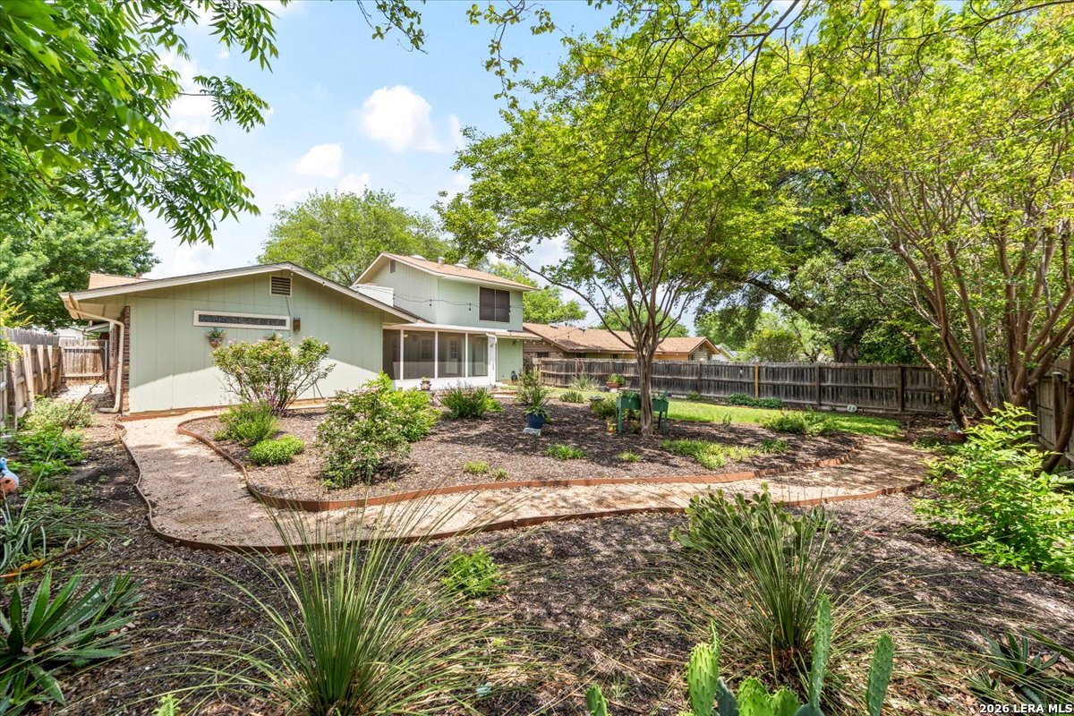 1722 Timber Oak Street San Antonio TX 78232