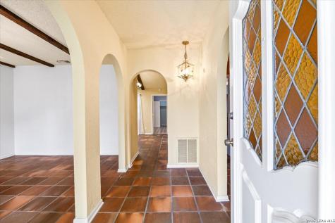 1722 Timber Oak Street San Antonio TX 78232